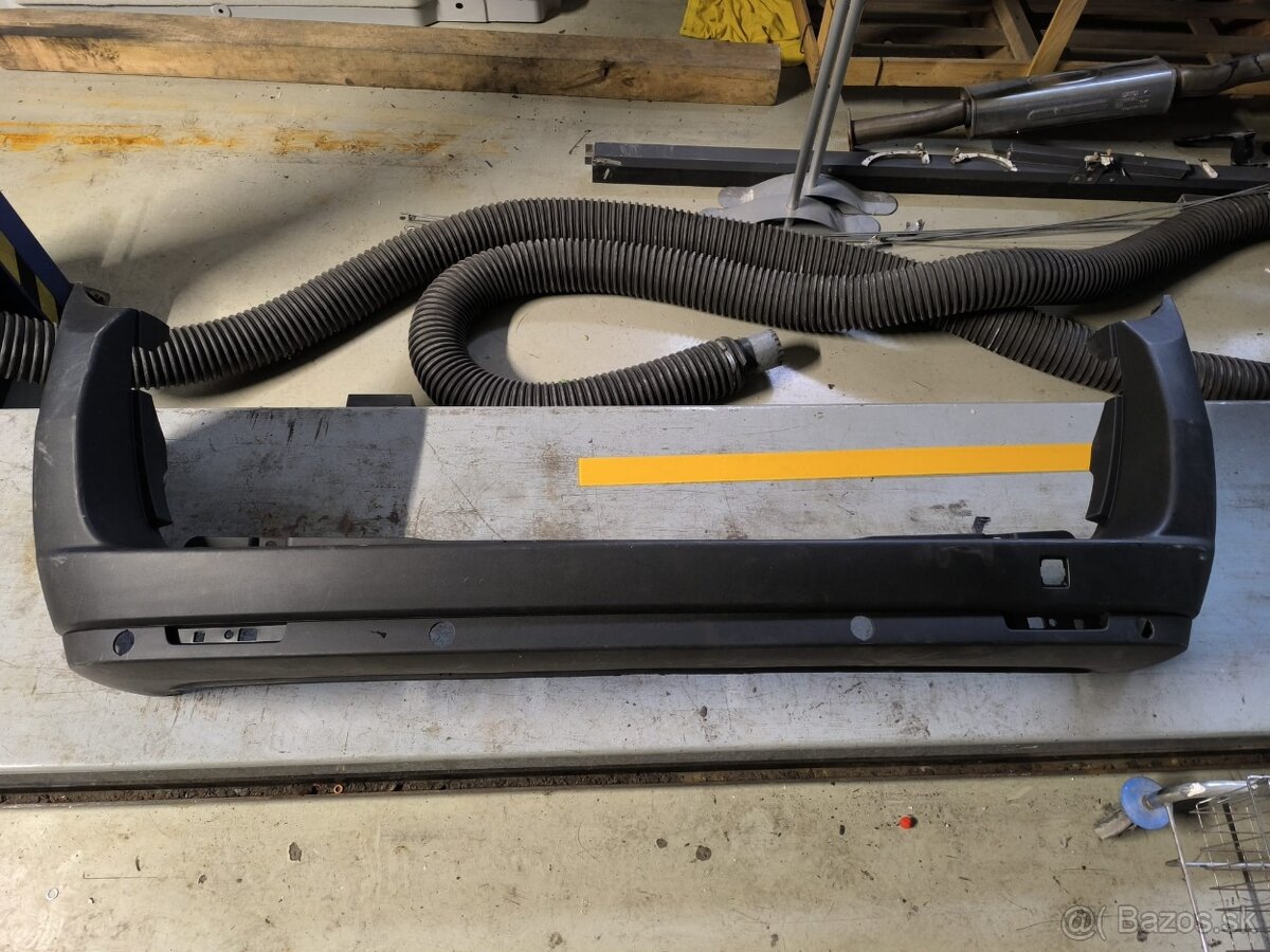 Zadný nárazník FIAT DOBLO II