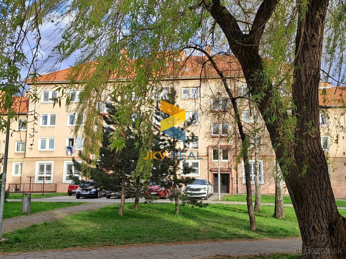 ZNÍŽENÁ CENA    3-BYT vo vyhľadávanej lokalite