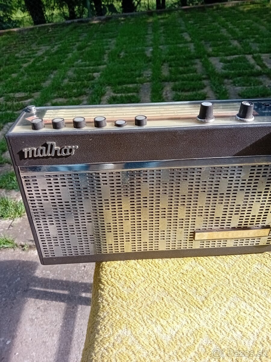 Rádio.