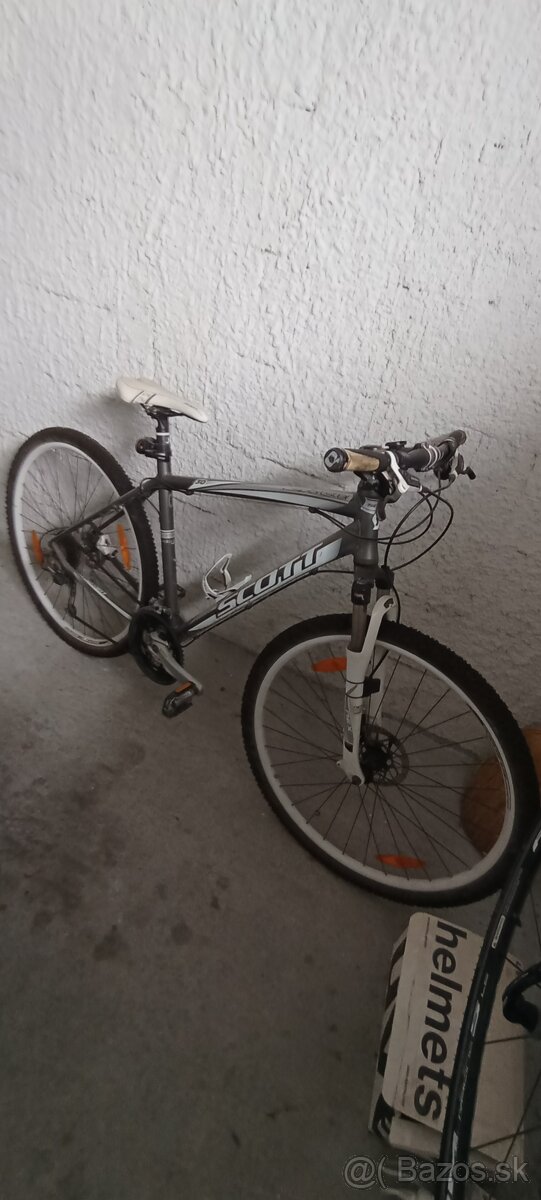 Predám horský bicykel Scott