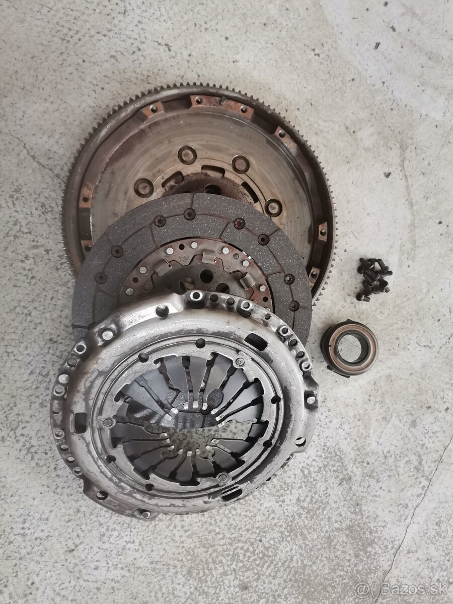 Spojka s dvojhmotou vw skoda 1,9 tdi 81kw