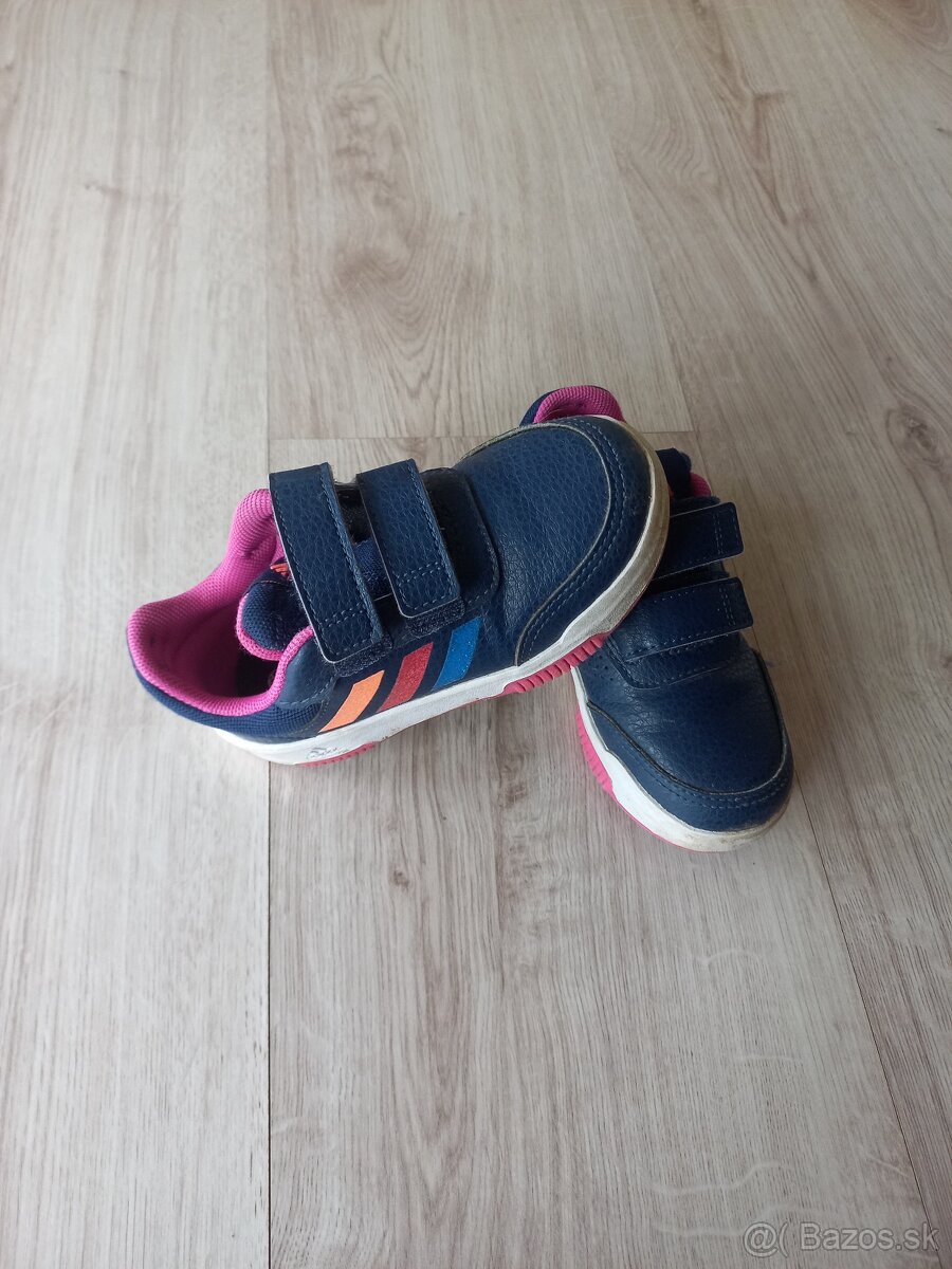 Botasky Adidas 25