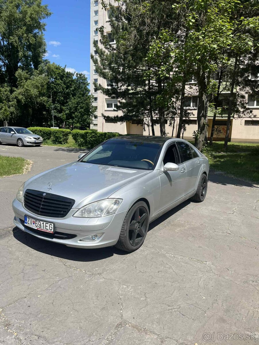 Mercedes-Benz S-Class (W221), 2007, 173 kW (235 k)