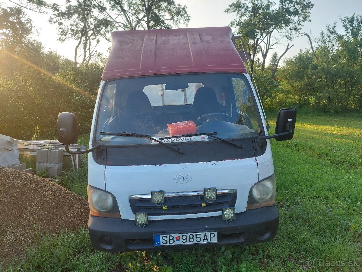 KIA K2700