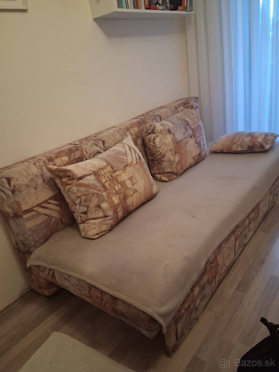 Darujem rozkladaciu pohovku