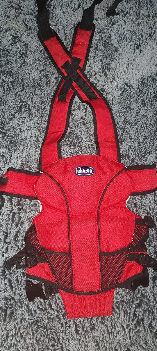 Chicco klokanka