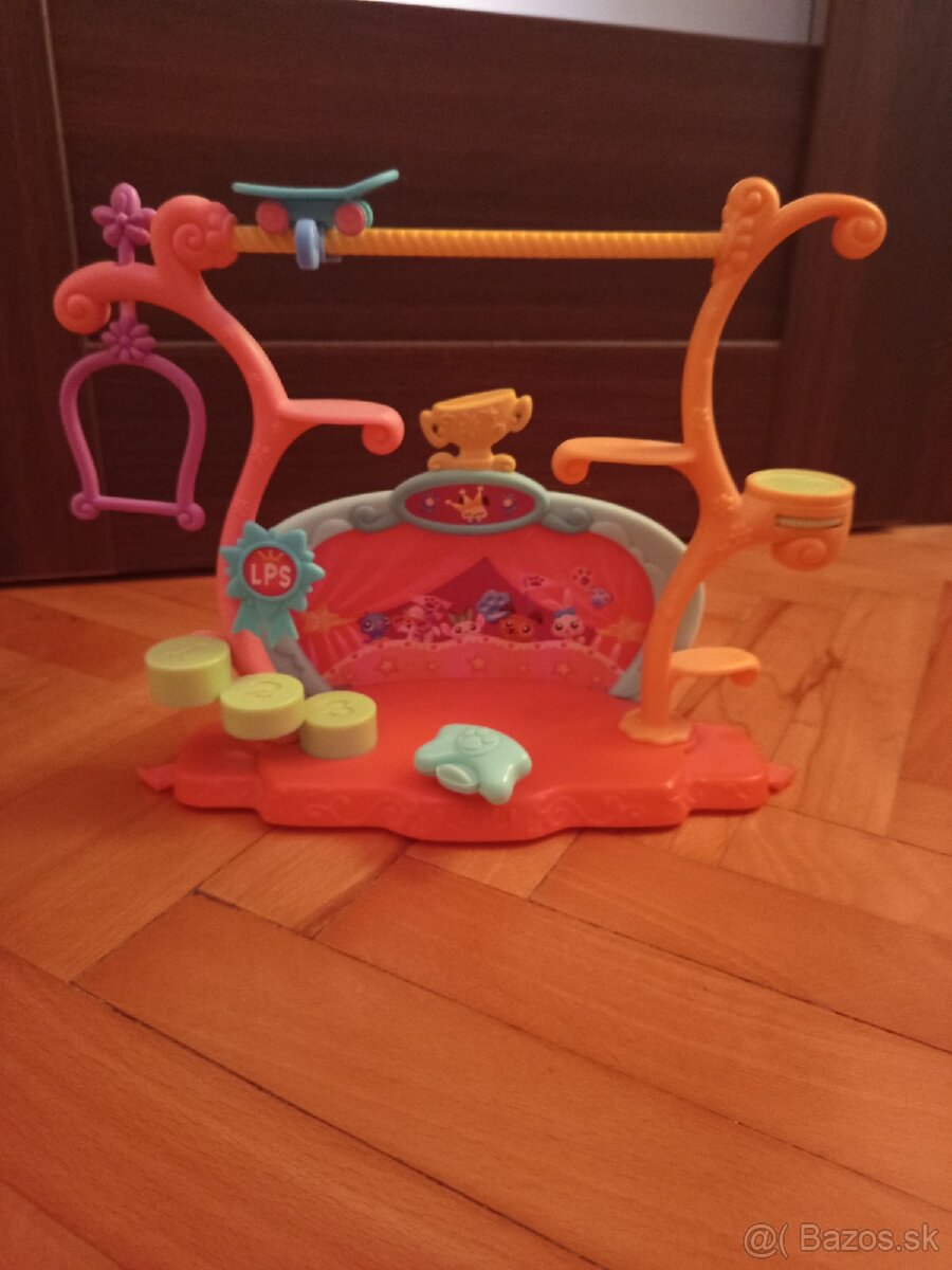 Hračkársky domček pre LPS