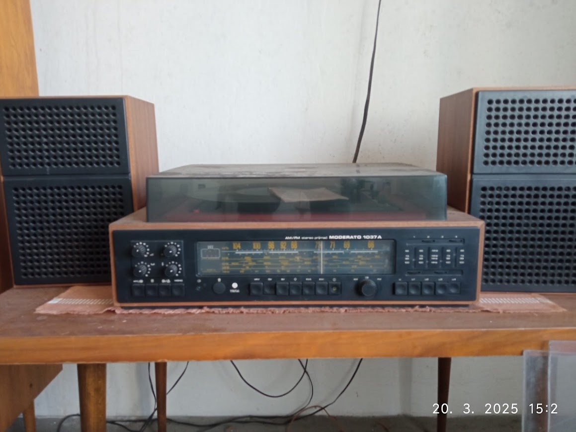GRAMORADIO MODERATO 1037 A