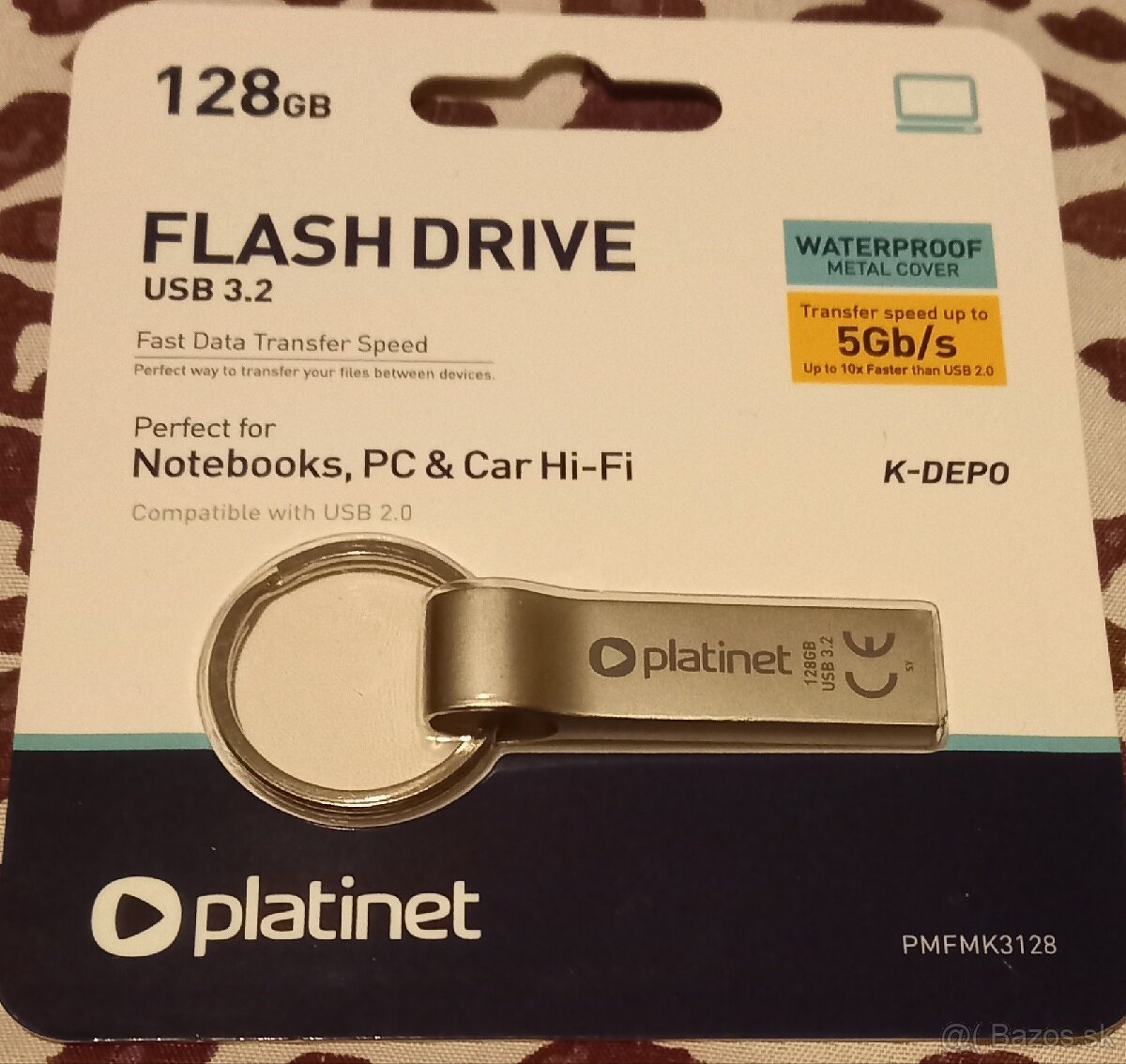 Kovový 128 GB USB kľúč s kľúčenkou