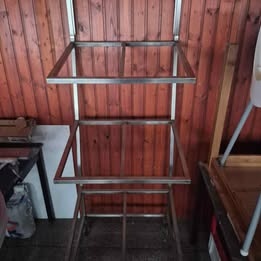 🧩 Nerezový pojazdný stojan na GN 1/1 – 3 úrovne