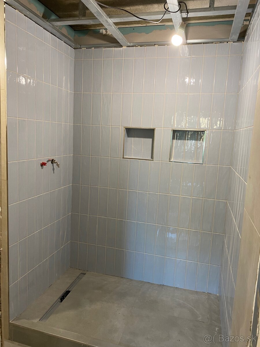 Obklad do kúpeľne- Rako Compila aqua 10x30 cm lesk