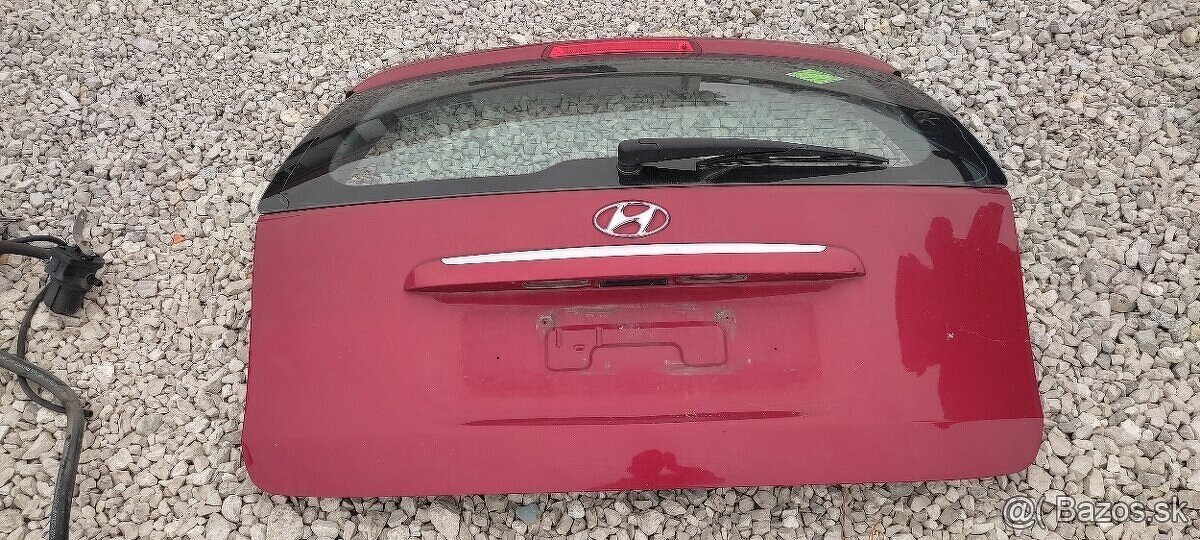 Hyundai i30 kufor kufrove dvere