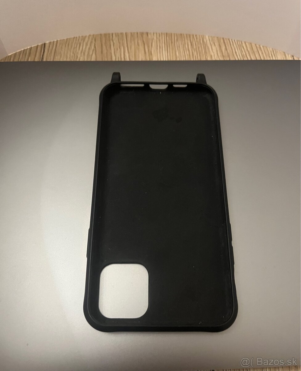 kryty na iPhone 11 Pro Max