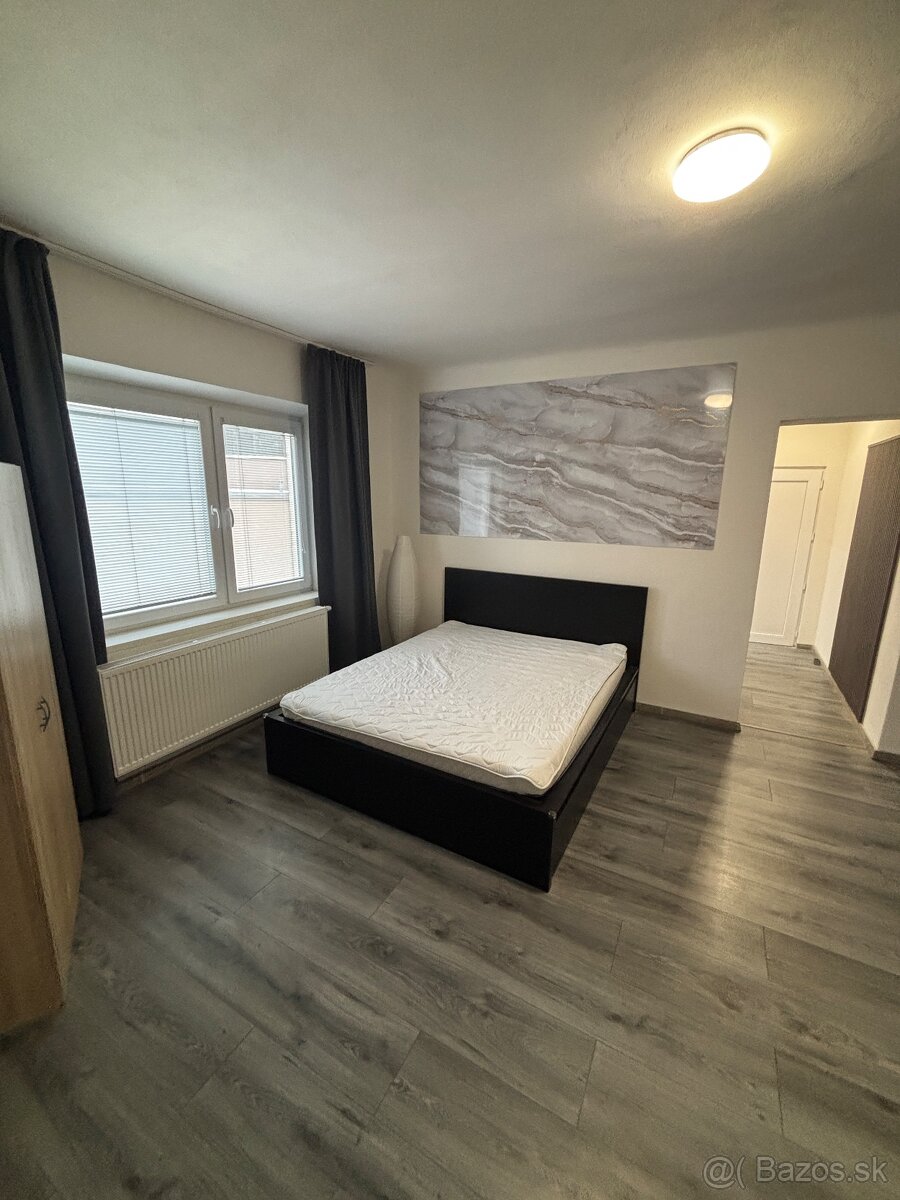 Štúdio v rodinnom dome 35m2