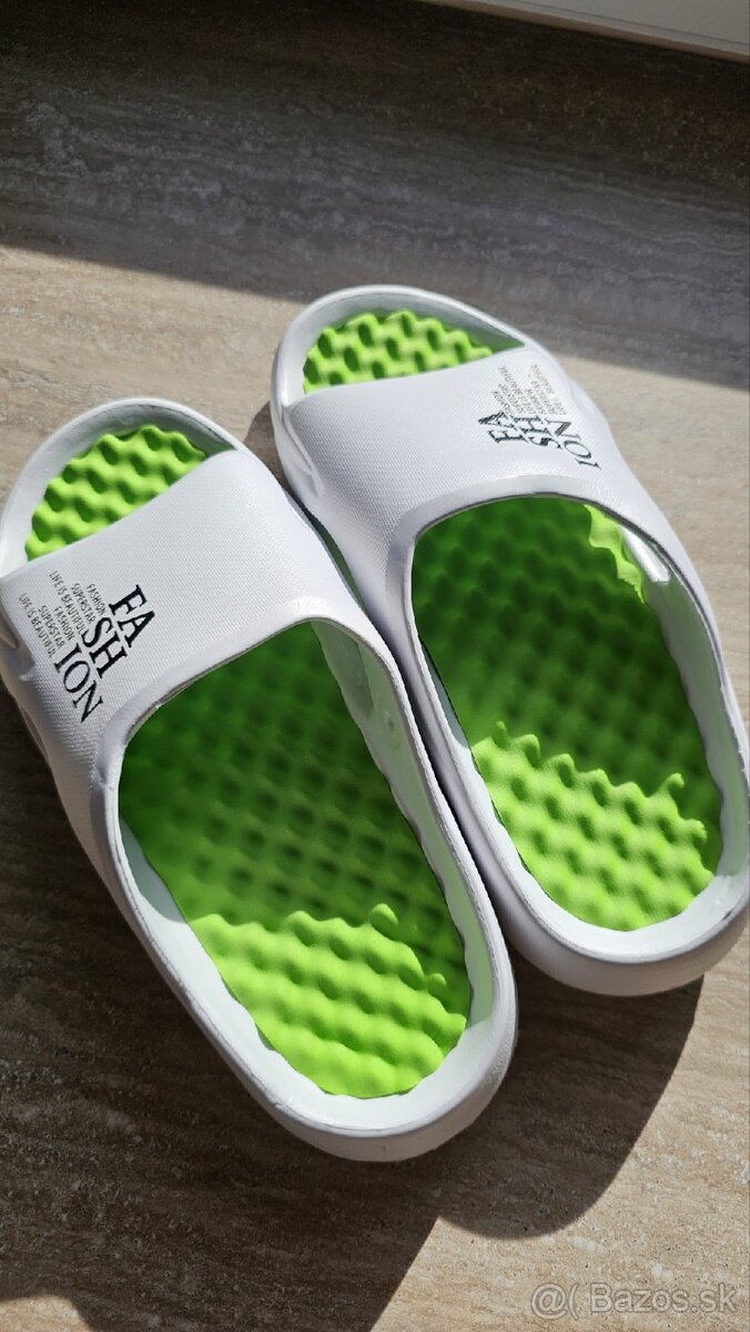 Masážne šľapky pánske - dámske