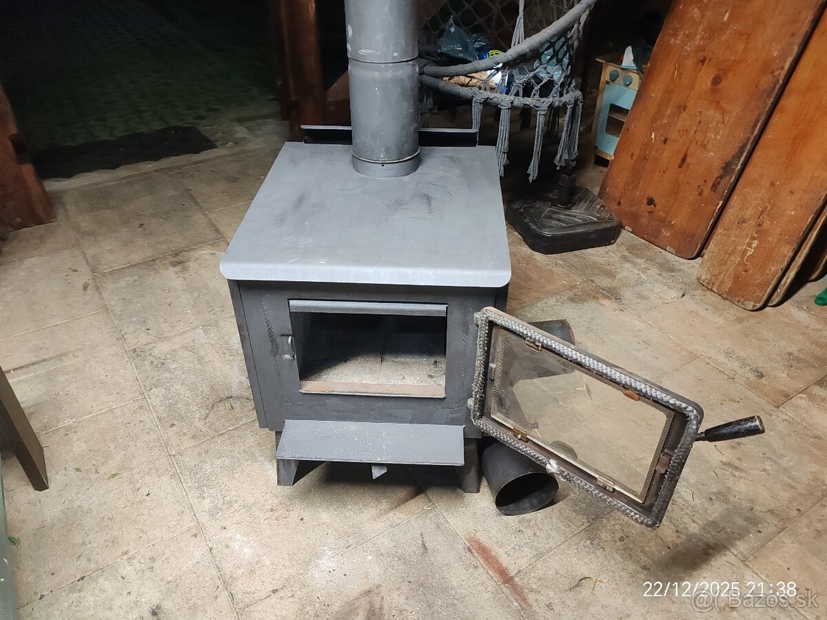 Predám kanadské krbové kachle true north 20