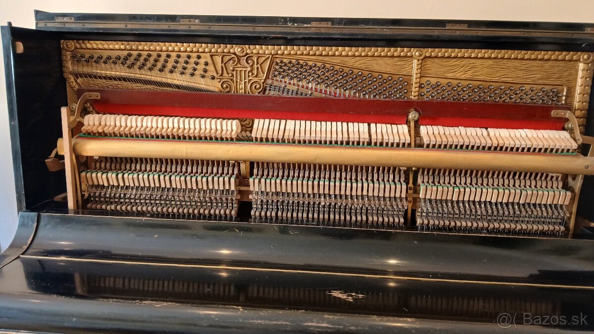 Predám starožitné klavir Koch & Korselt