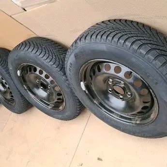 Predám pneumatiky 195/65 R15