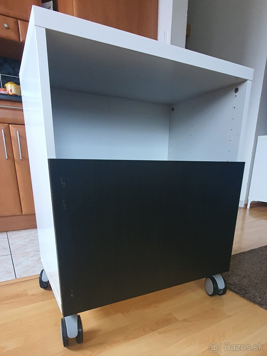 Skrinka IKEA na kolieskach