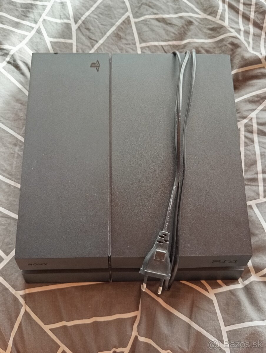 PS4