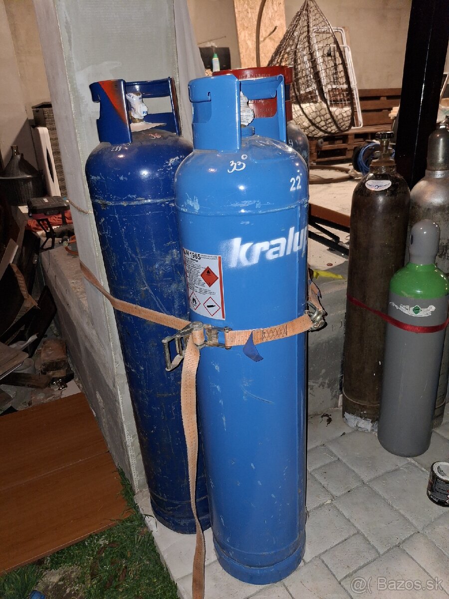 33kg plné propán butánové flaše