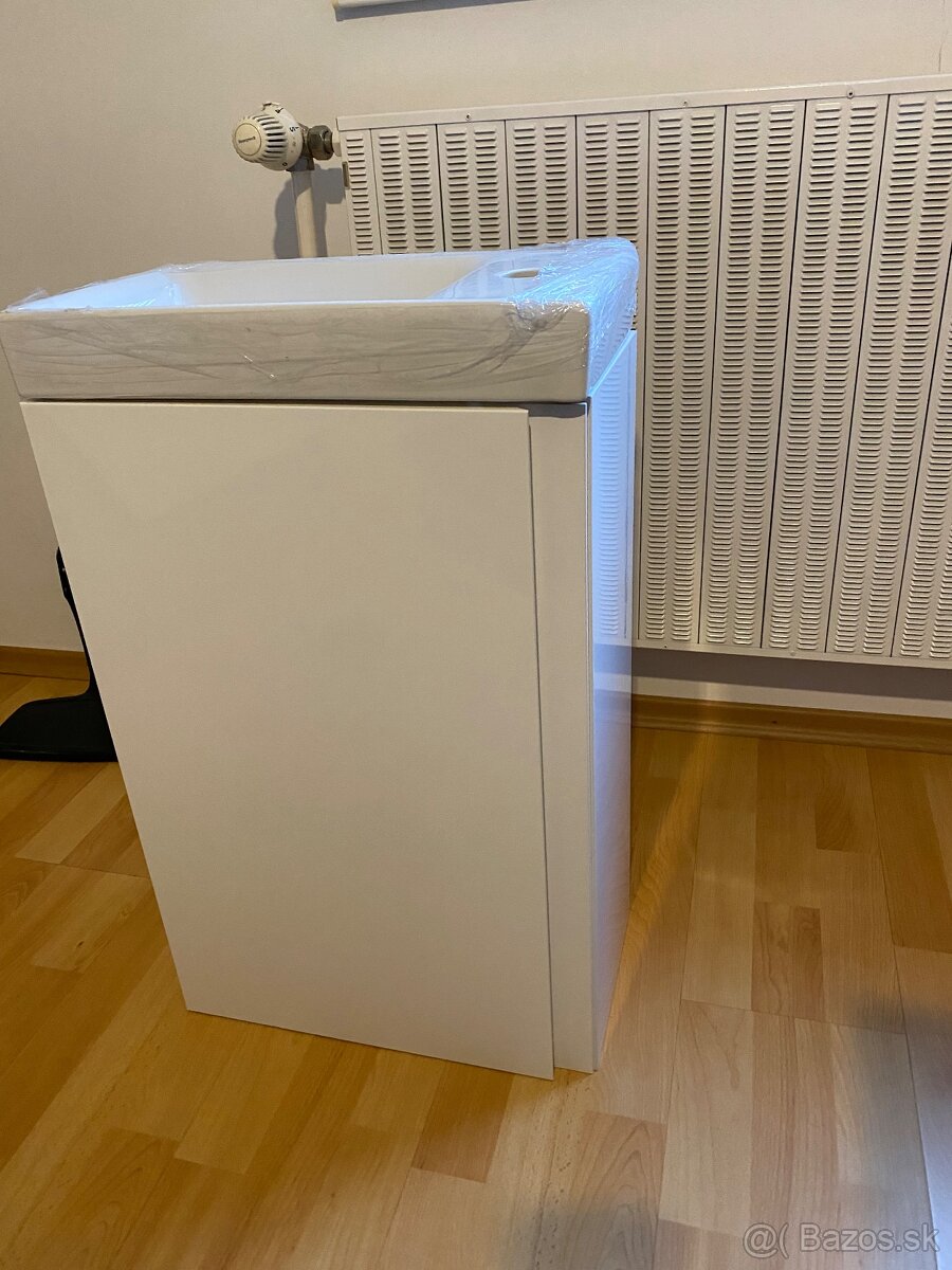 Umývadlo s skrinkou Cersanit