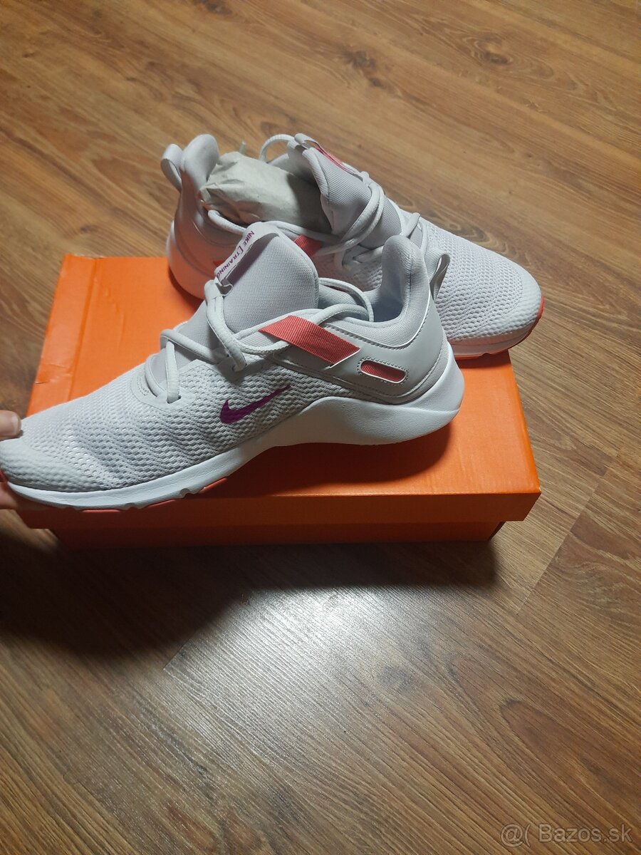 Predám sport.obuv dámsku nike