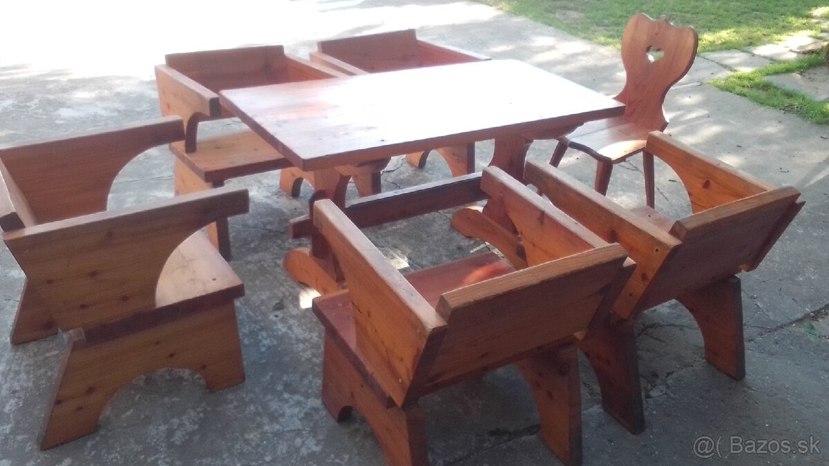 Záhradný set z masívu