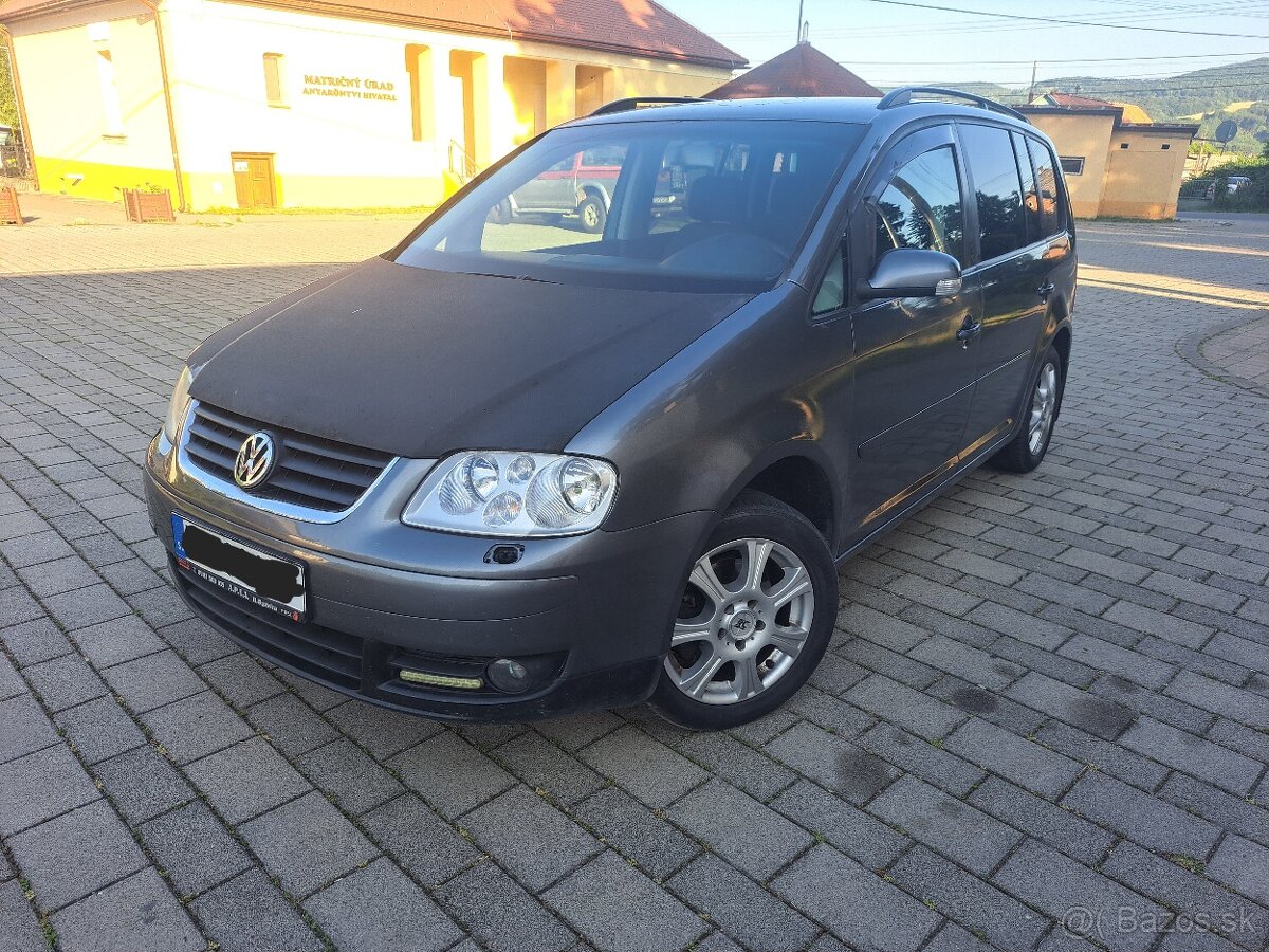 Volkswagen touran
