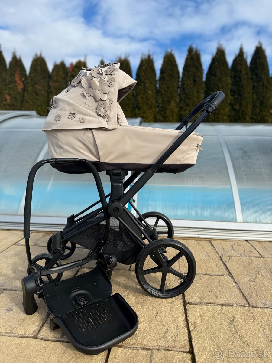 Cybex priam Simply