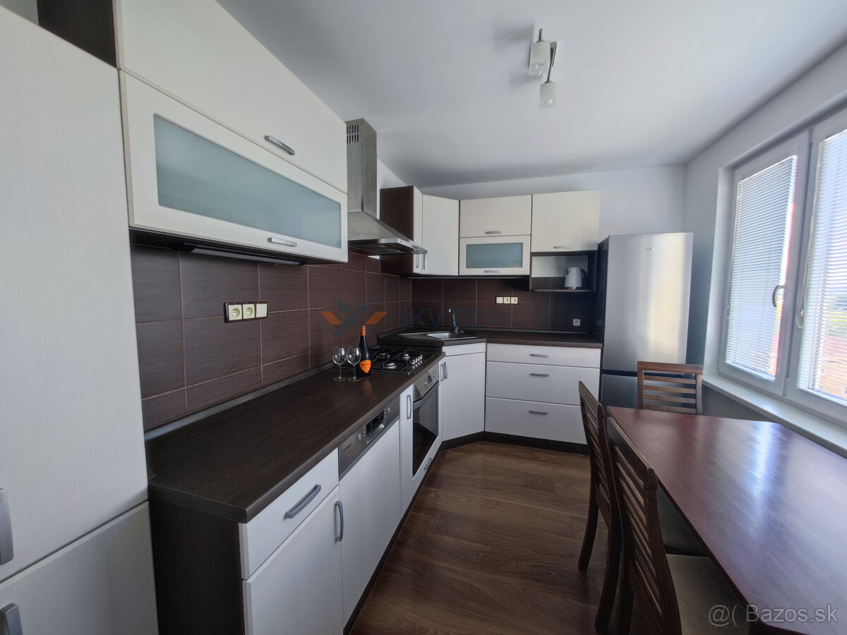  3,5- izbový byt na predaj - CENTRUM Prievidza