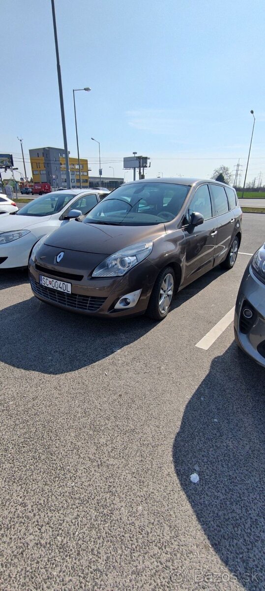 Renault Grand Scenik