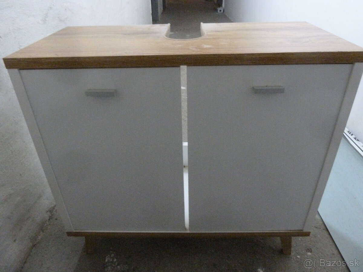 Skrinka pod umývadlo + otváracia lavička