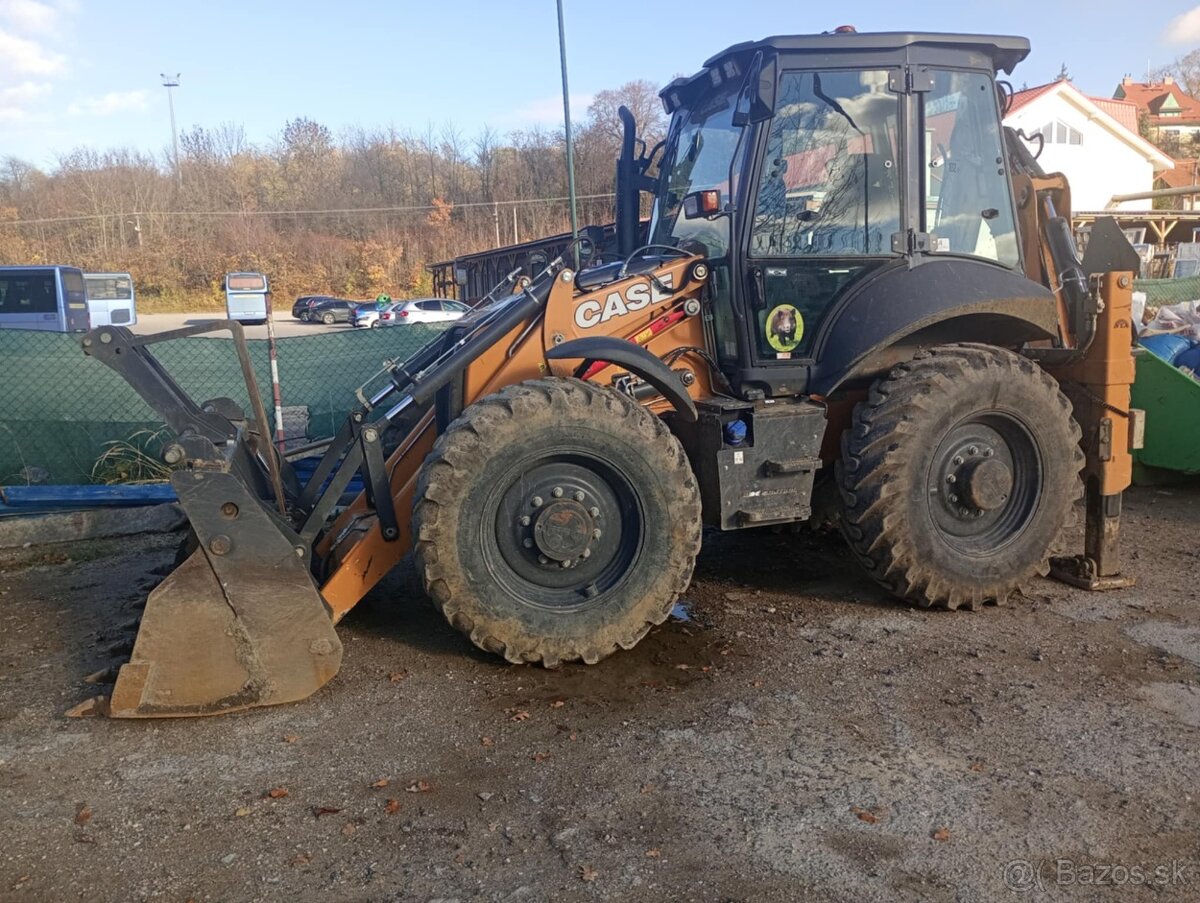 traktorbager CASE 4x4