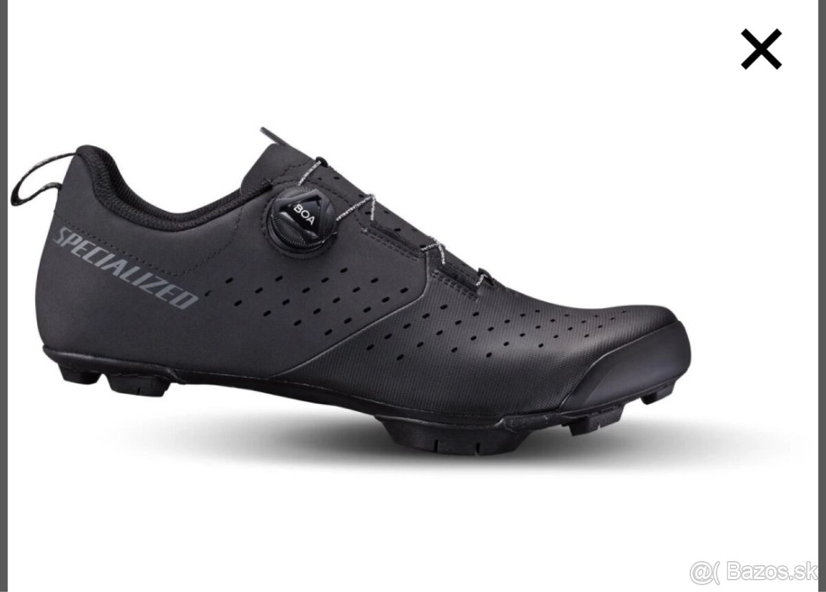 Tretry Specialized Black vel.45