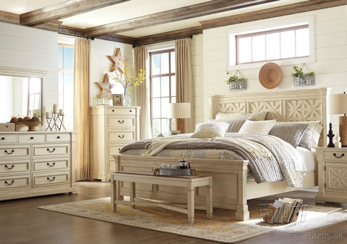 Luxusná spálňa vo vidieckom štýle