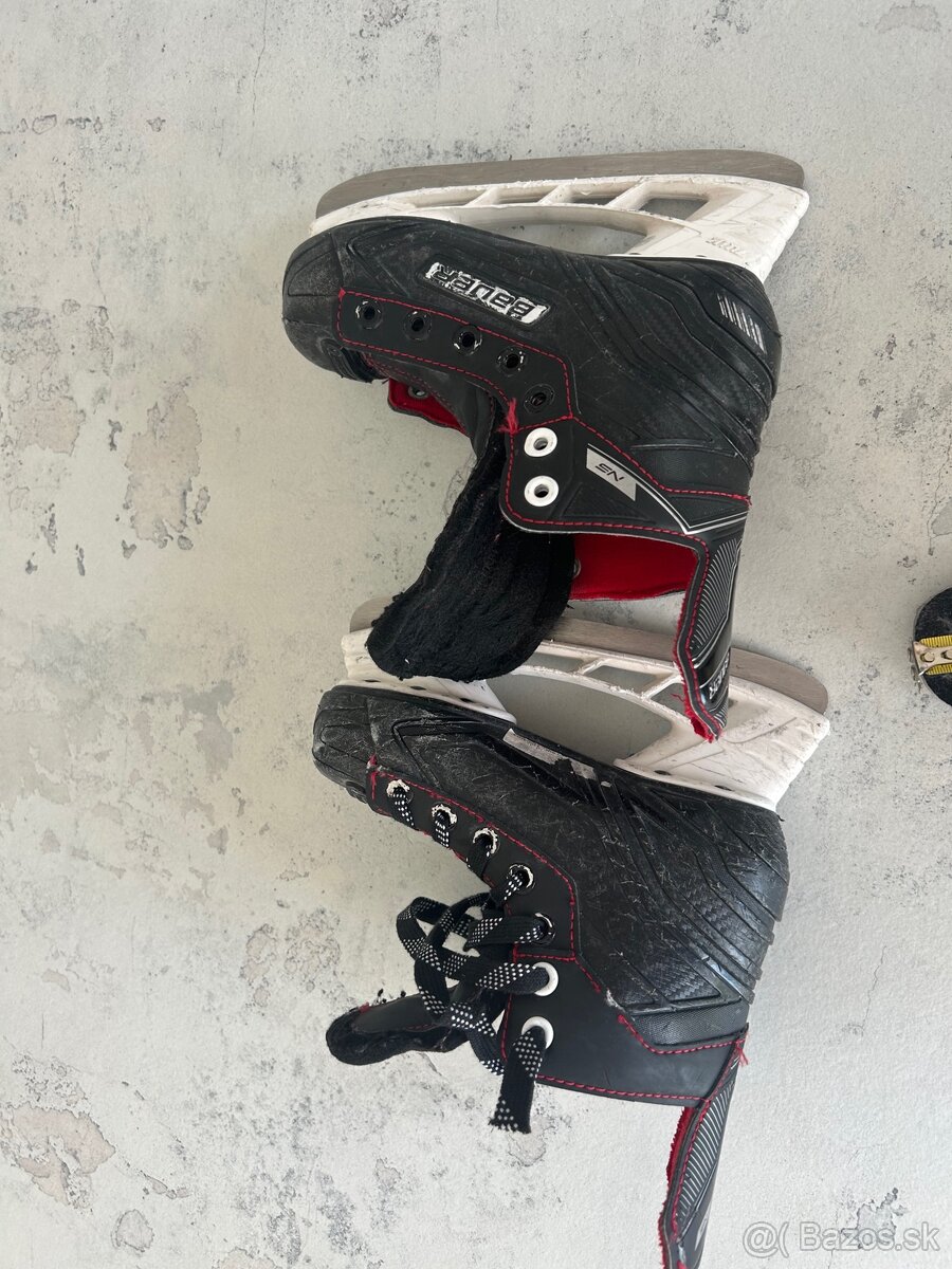 Predam nosene korcule Bauer velkost stielky 20cm