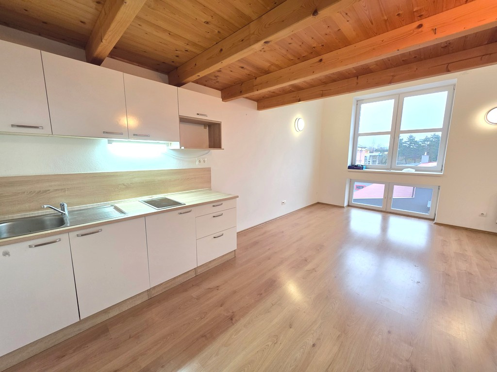 Prenájom 2+kk mezonet. bytu, Žilina - Bytčická ul, R2 SK.