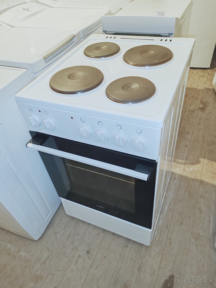 Predám elektrycký šporák Mora