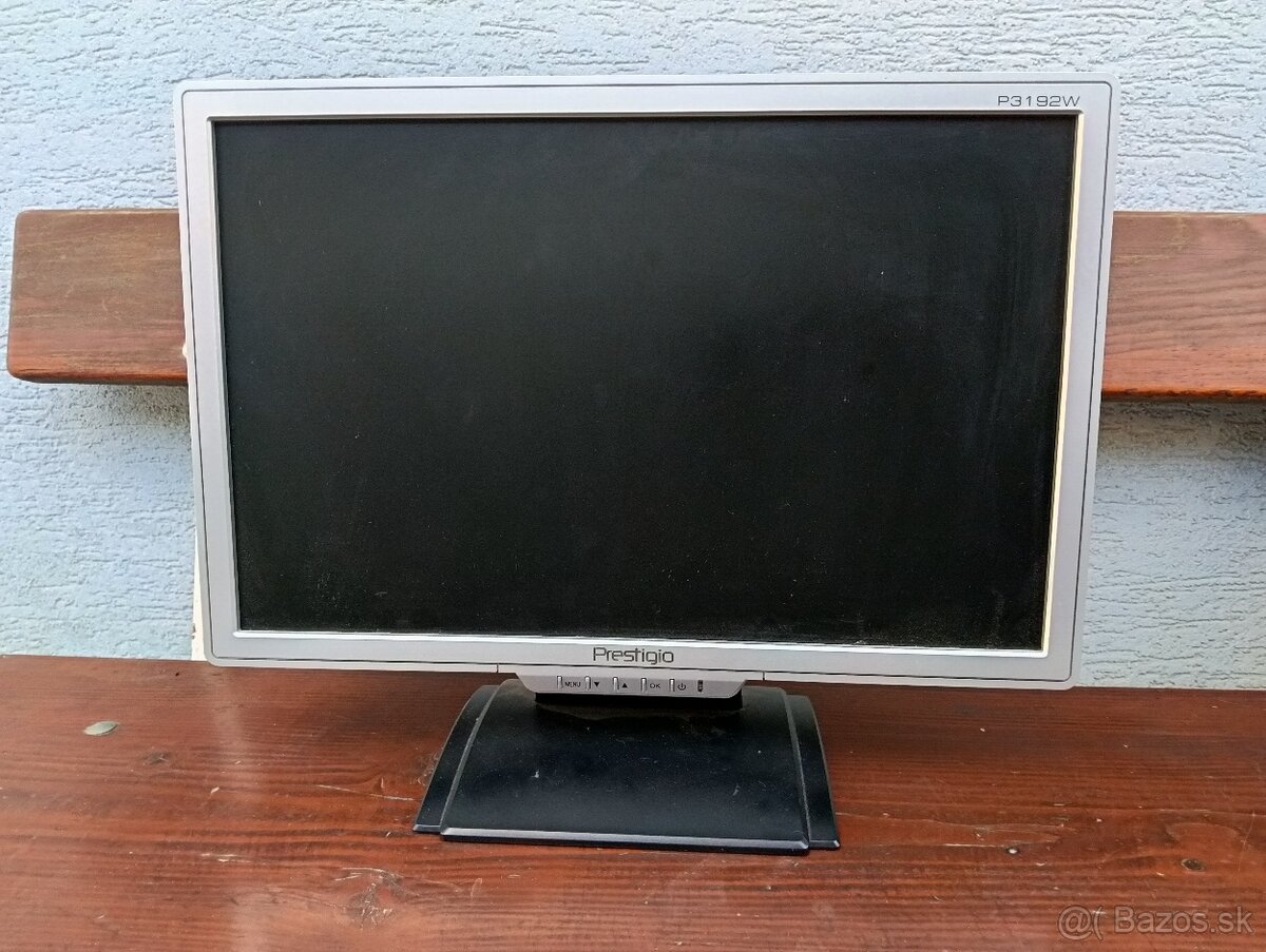 LCD 19" monitor