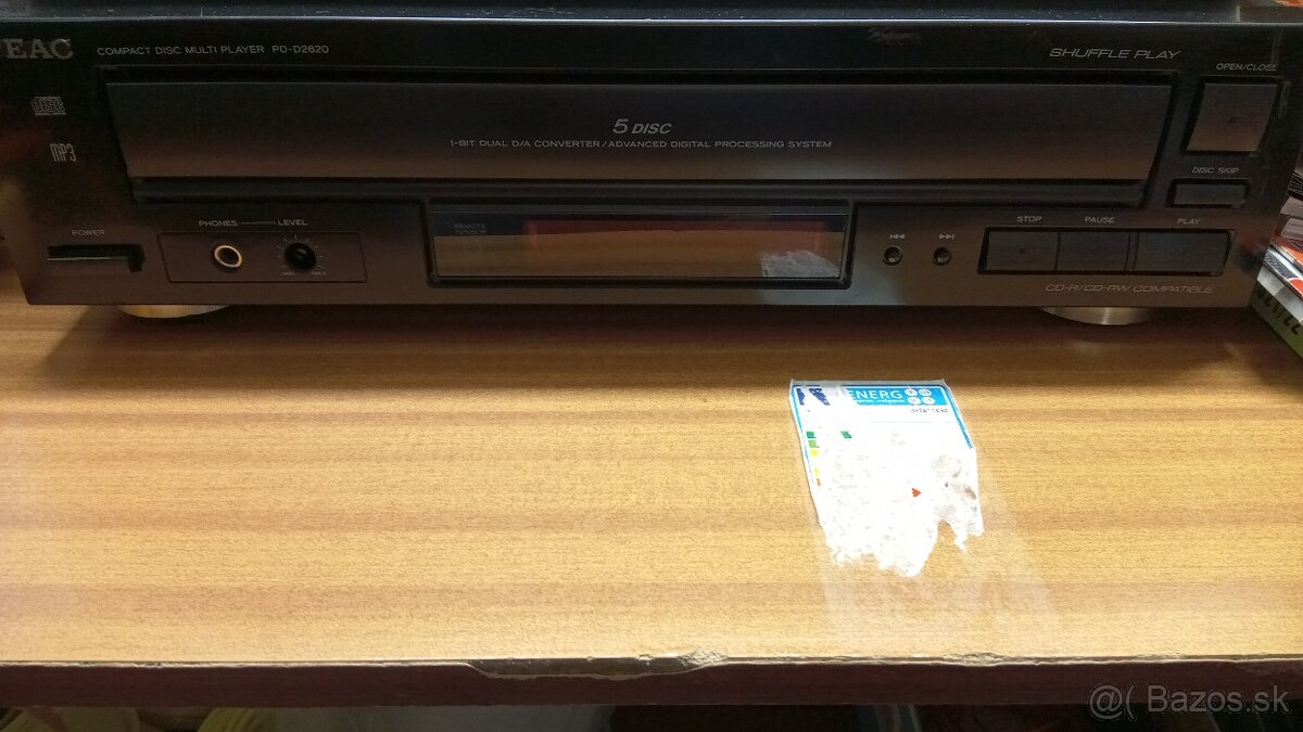 Predam cd menic TEAC PD2620