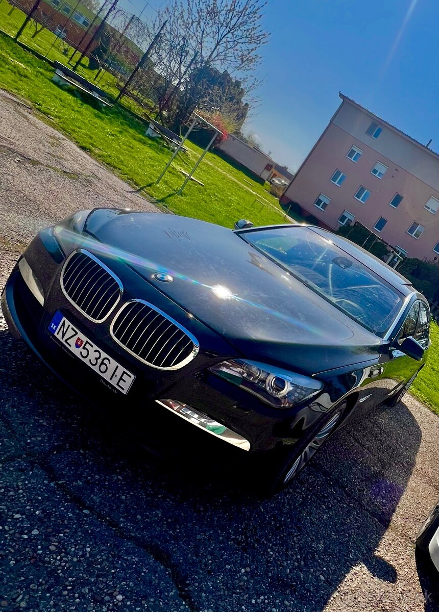 Bmw750