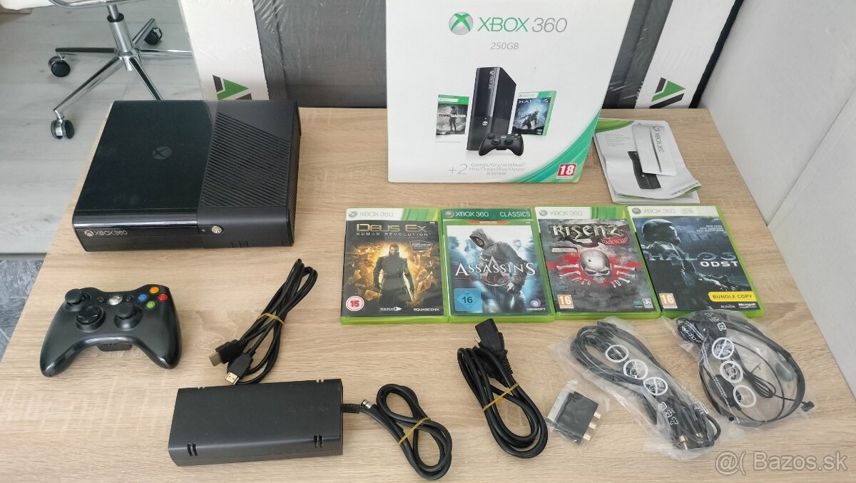 Xbox 360 Slim 250GB + 4 originálne hry