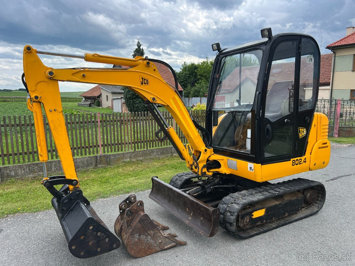 Minibagr JCB 802.4 / 2x lžíce / 2,5t / 2005