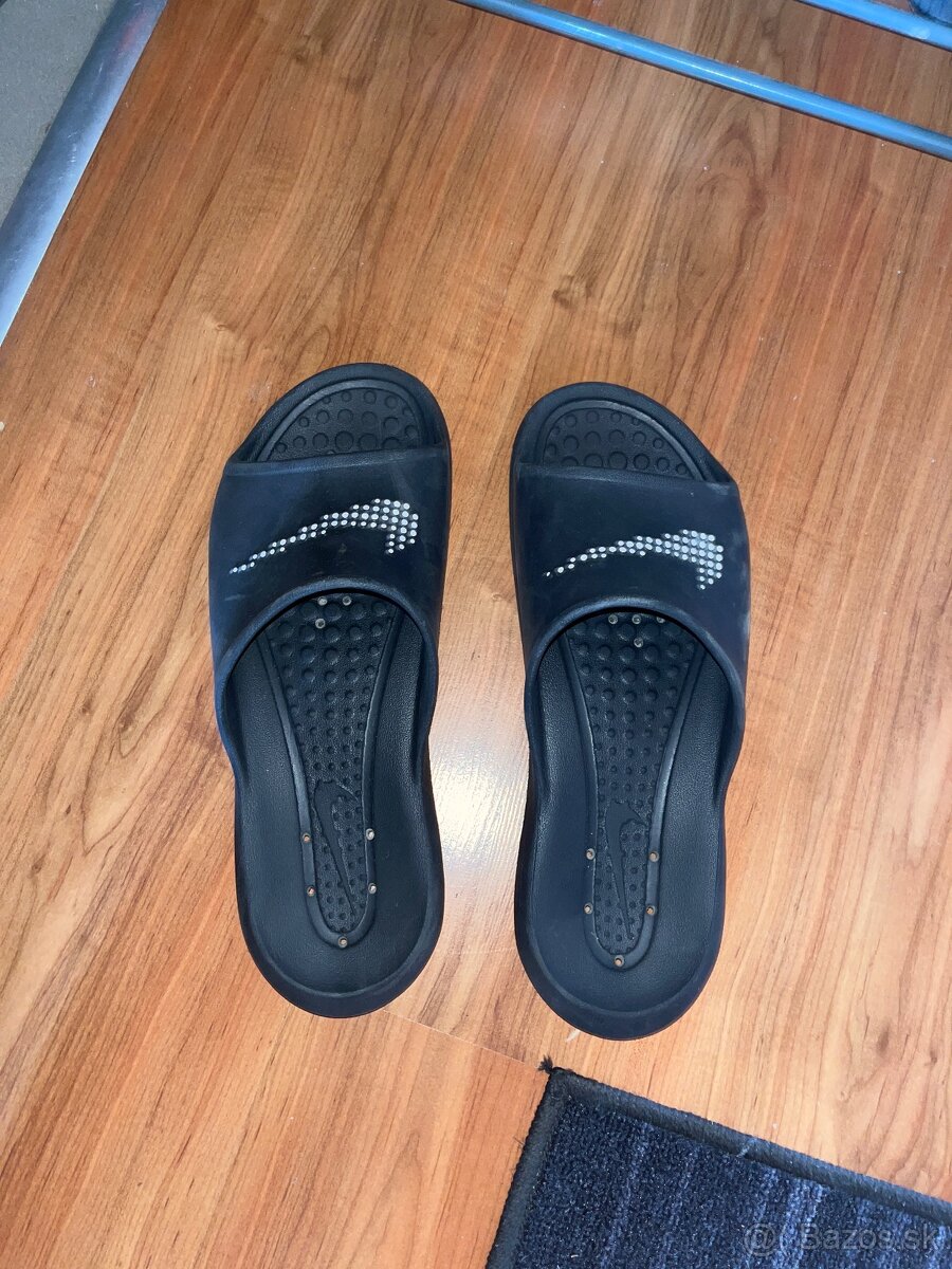 Šľapky Nike
