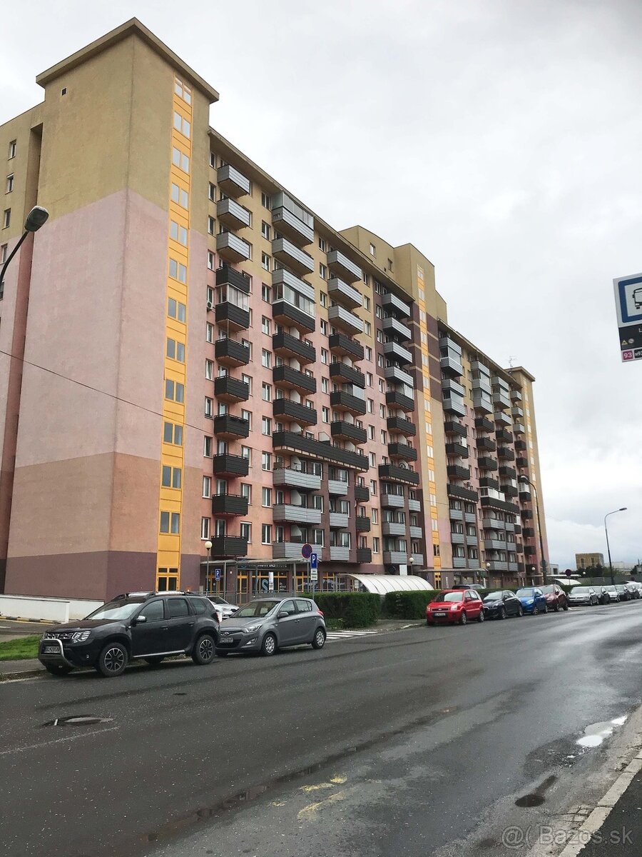 1-izbový byt na prenájom v Bratislave (Vyšehradská ulica, Pe