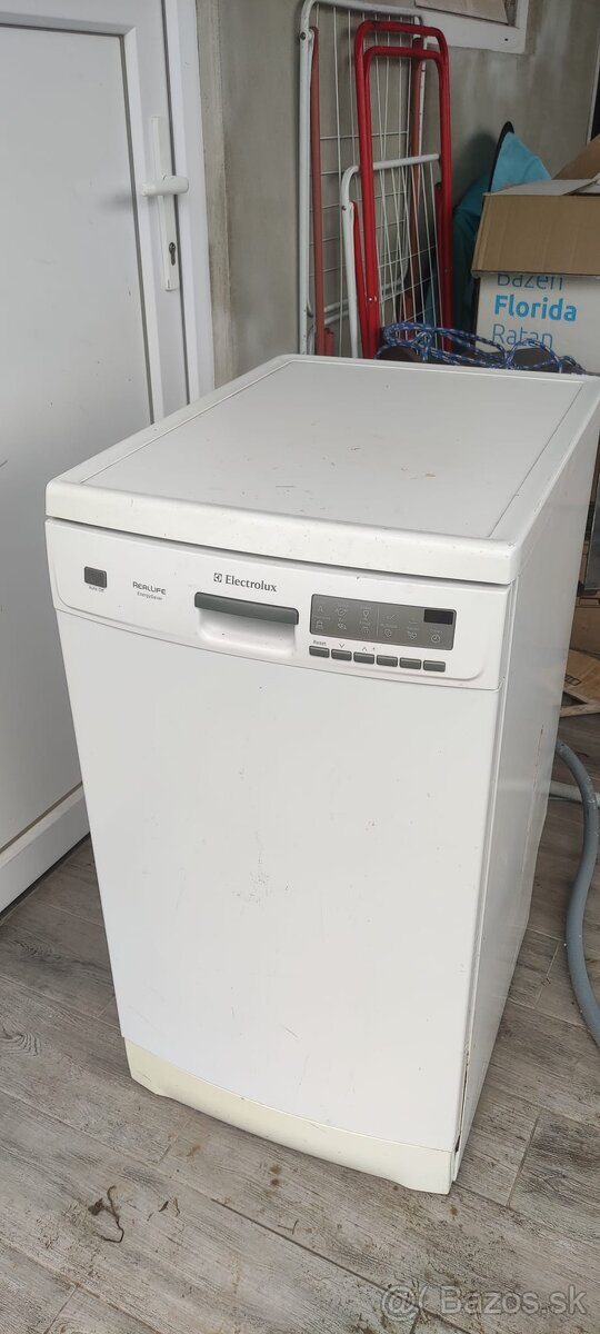 Umývačka Electrolux 45cm