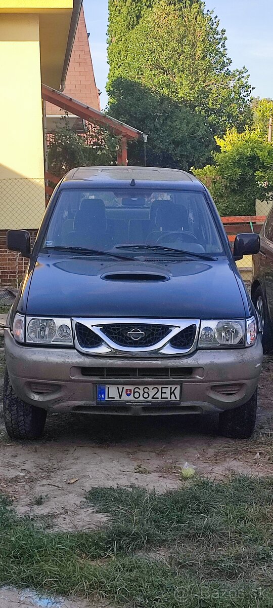 Predam Nissan Terrano 2.7TDi automat, r.v. 2001, 143tkm