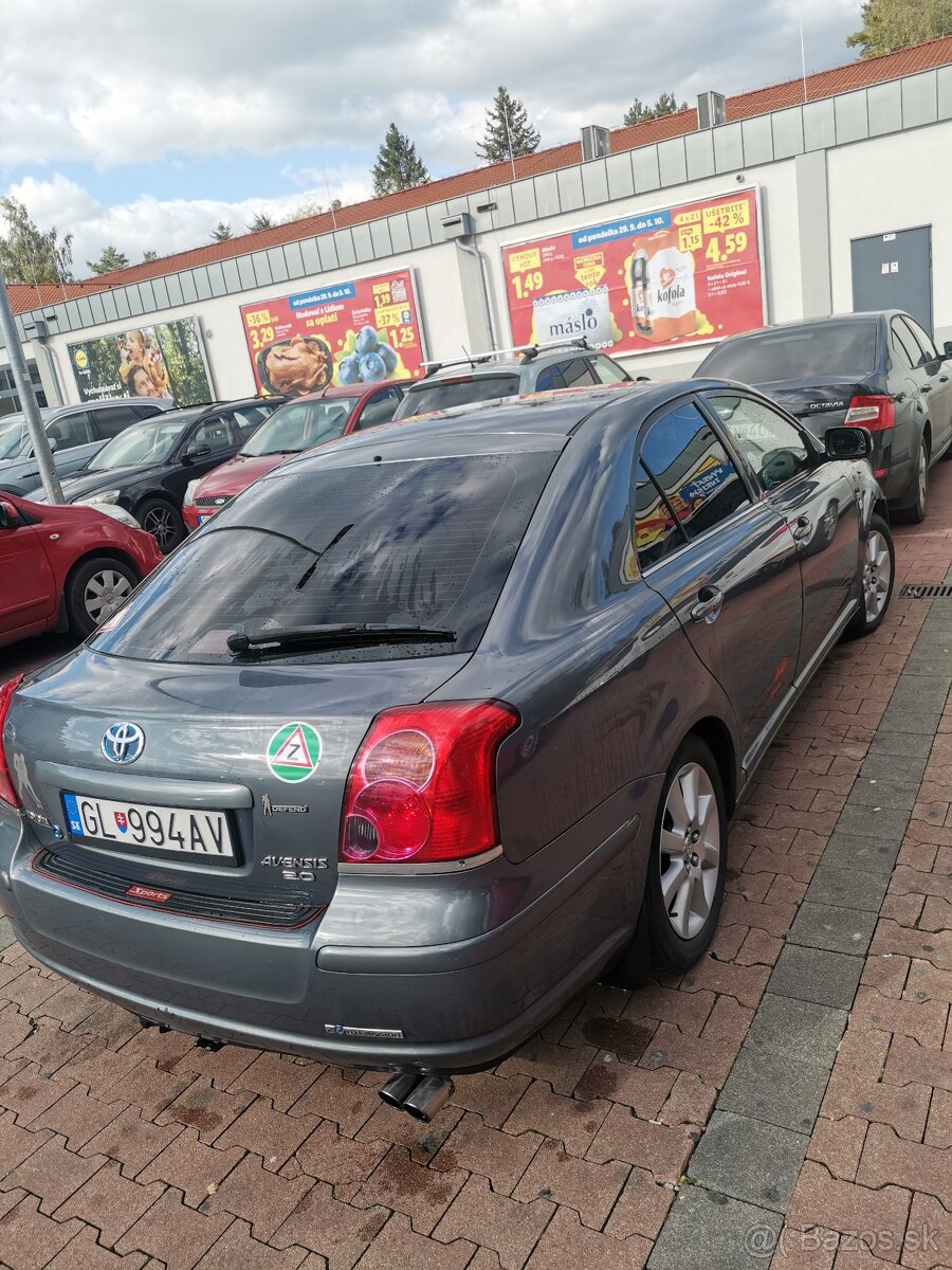 Predám toyota avensis