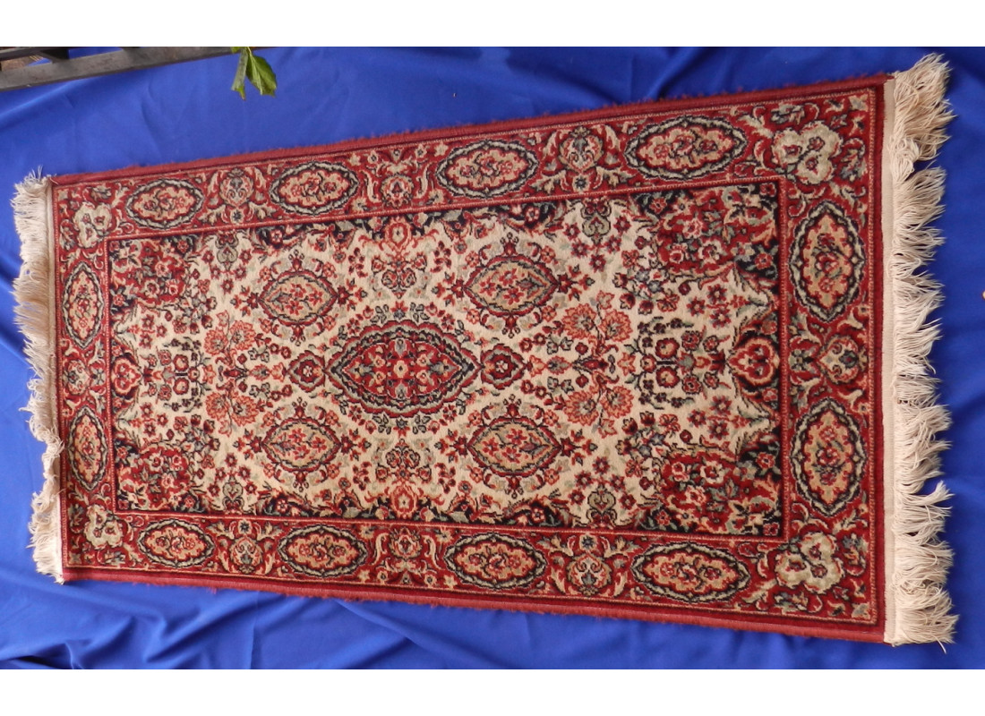 Perzský hodvábný koberec Ghom 170x90 cm vlnený  ručne viazan